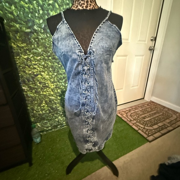 Denim Lace-Up Dress p68 - Picture 1 of 6